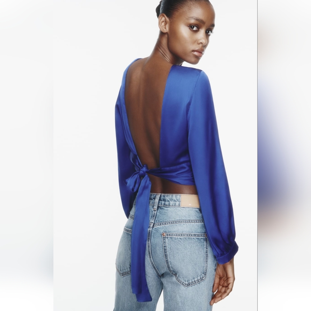🆕 zara • open back satin top
